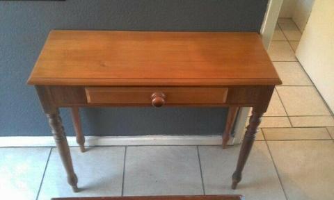 Oregon and yellow wood cape dutch table antique 