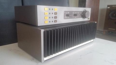Quad 34 Preamplifier & Quad 405.2 Power Amplifier 