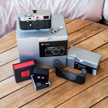Leica M240 (silver) for sale 