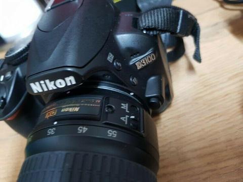 Nikon D3100 