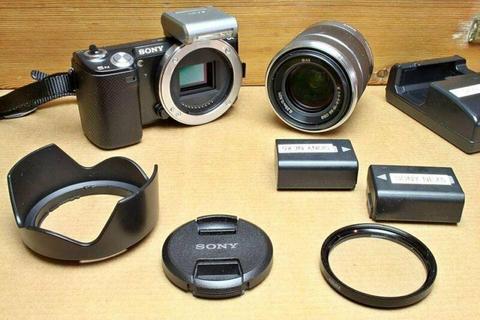 Sony Alpha NEX-5N mirrorless camera with 18-55mm OSS lens 