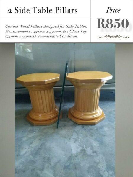 Set of Two Side Table Pillars With 1 Glass Top 