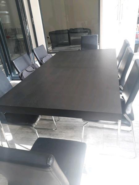 Dining room table 