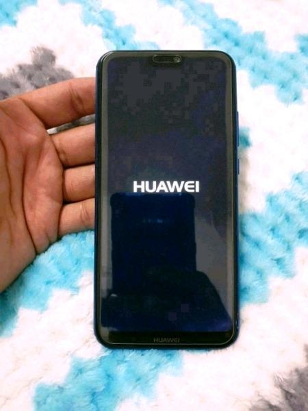 64GB Huawei P20 Lite with dual baxk camera nd finger Print 