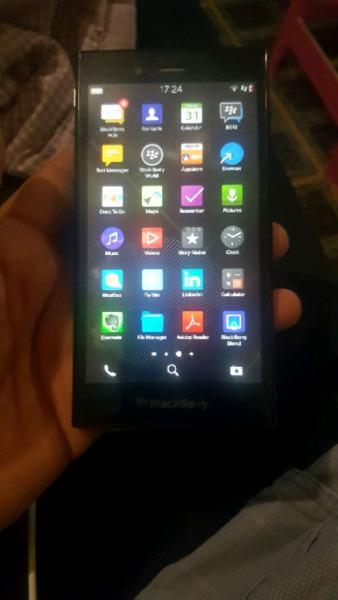 Blackberry Z3 in mint condition 