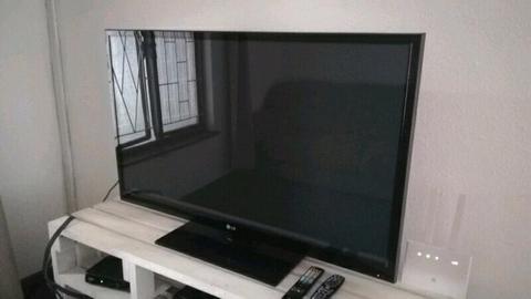50 inch Lg Plasma 3D Tv - Spotless - Bargain!!!!  